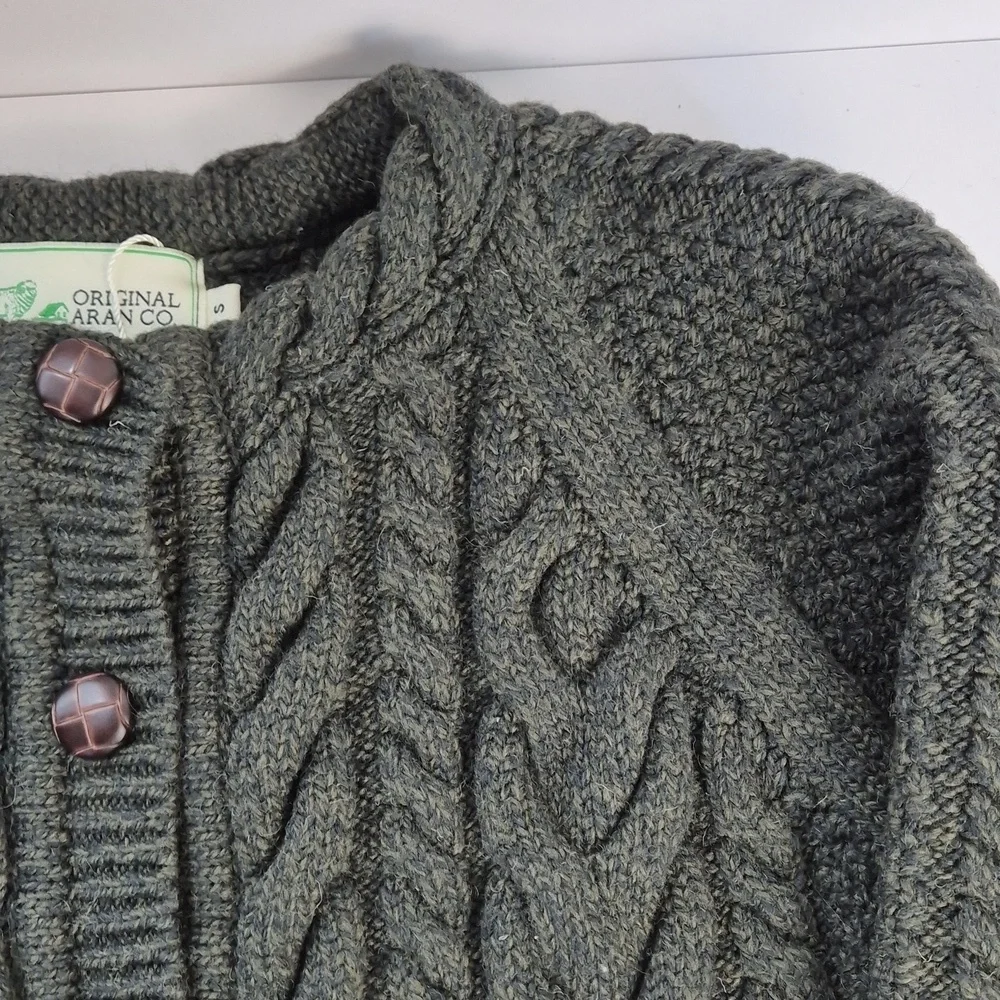 100% Wool Original Aran Co Green Merino Cable Knit Cardigan Sweater Size Small - Picture 10 of 12